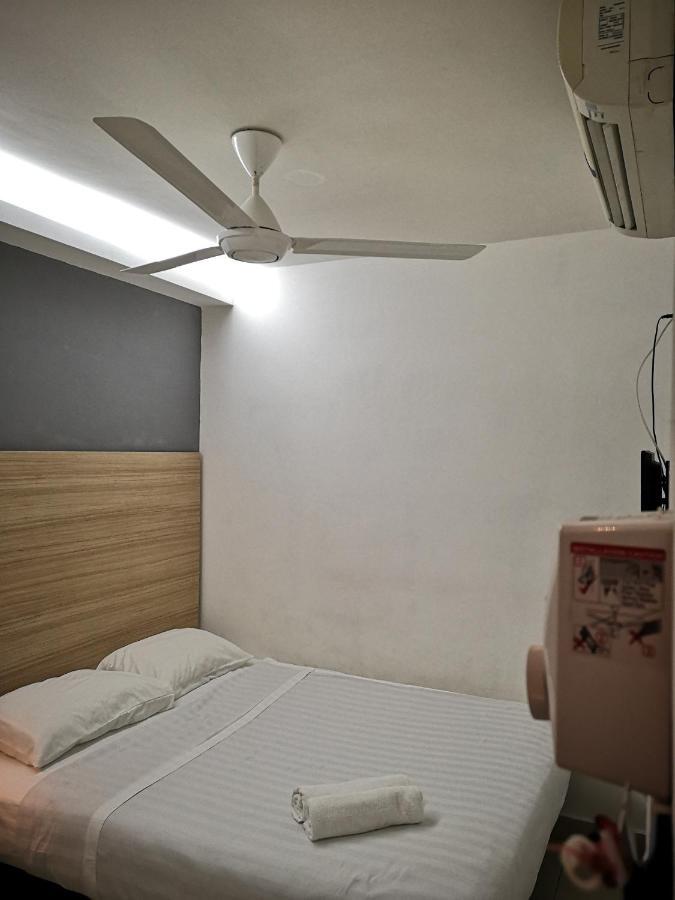 Dragon Door Hotel Sitiawan Eksteriør billede