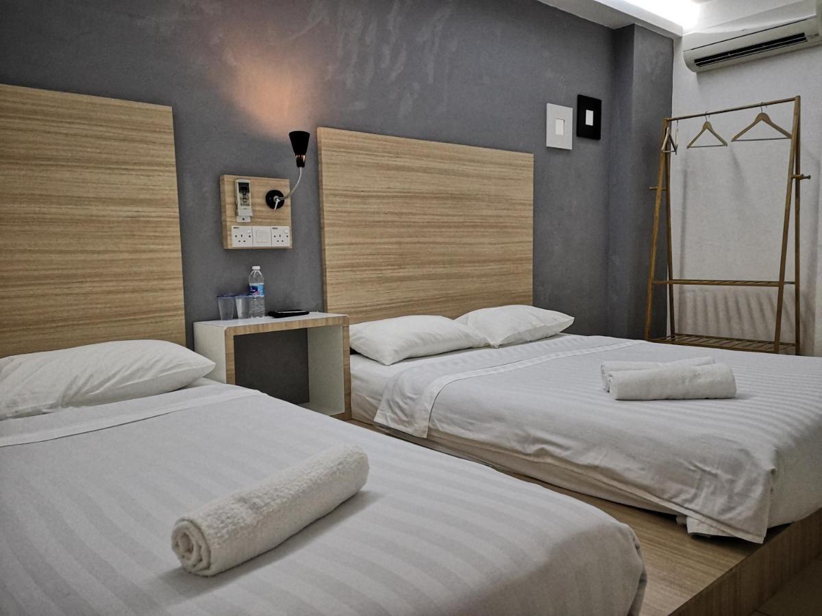 Dragon Door Hotel Sitiawan Eksteriør billede